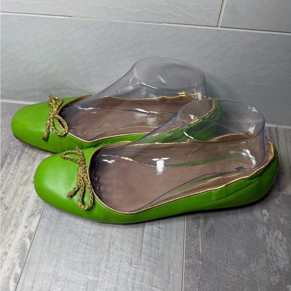 Lily Pulitzer Green Leather Ballet Flats with Gold Rope Bow - Picture 9 of 12